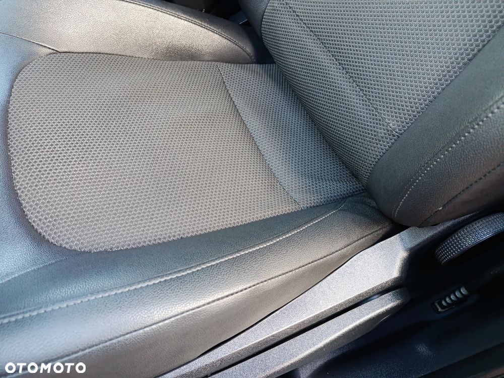 Hyundai ix35 1.7 CRDi Premium 2WD - 17