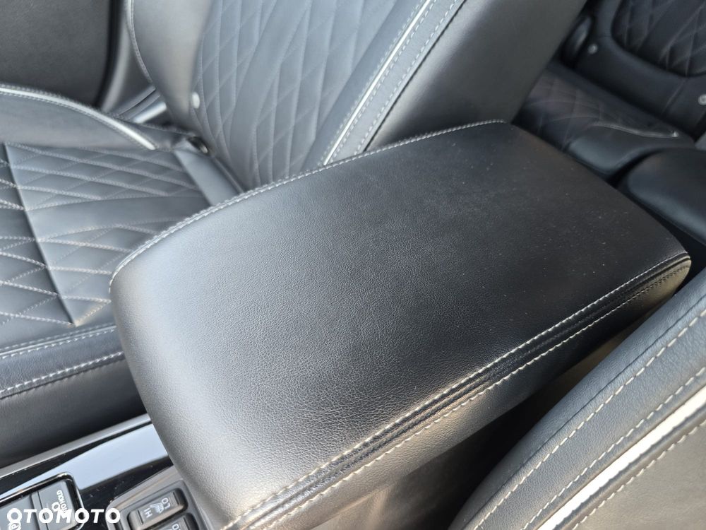 Mitsubishi Outlander 2.4 4WD Top - 21