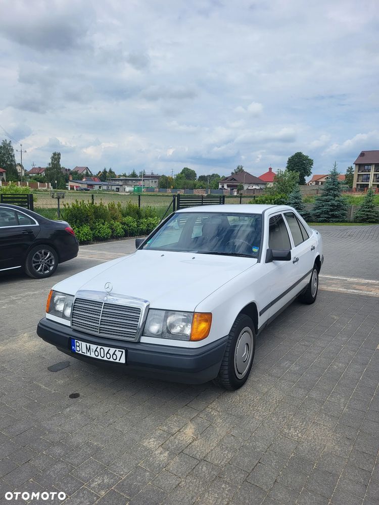Mercedes-Benz W124 (1984-1993) - 2