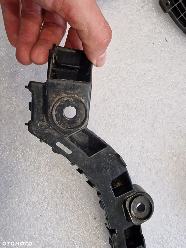 SEAT IBIZA V 6F0 16- LEWY / PRAWY ŚLIZG / MOCOWANIE ZDERZAKA TYLNY TYLNI TYŁ , NR 6F0807394 / 6F0807394B / 6F0807393B , NR AUKCJI MS149 - 6