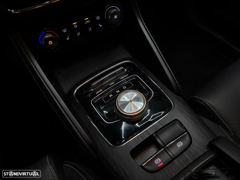 MG ZS EV 44.5 kWh Luxury - 19