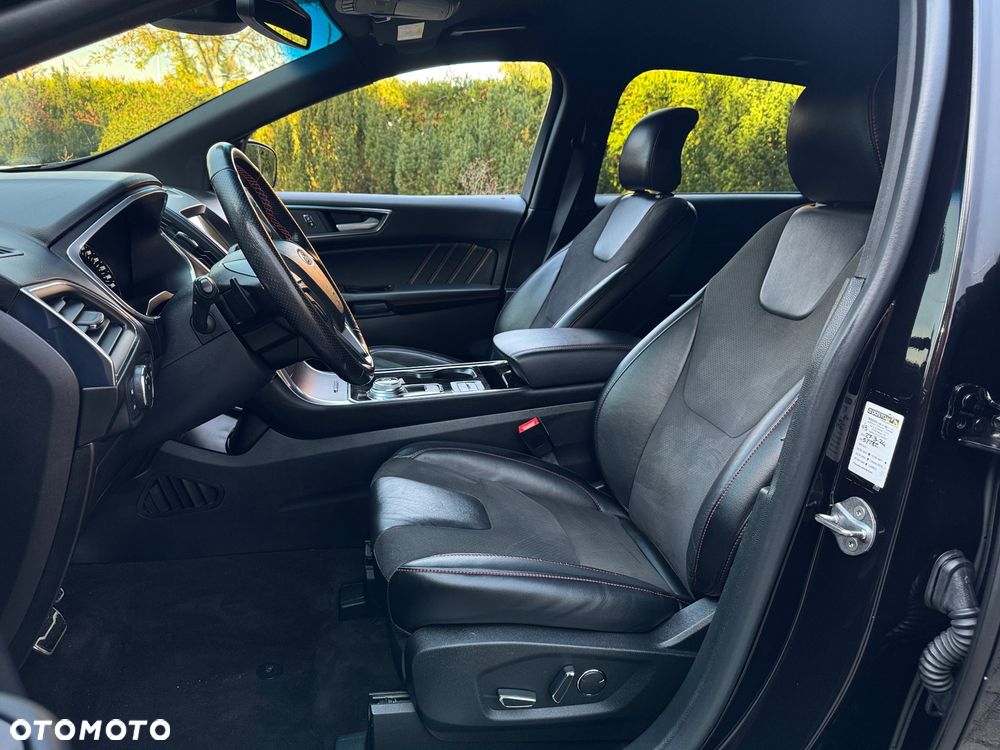 Ford Edge 2.0 EcoBlue Twin-Turbo 4WD ST-Line - 19