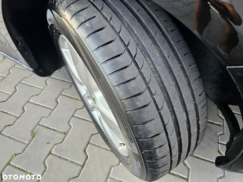 Volkswagen Golf 1.6 United - 32