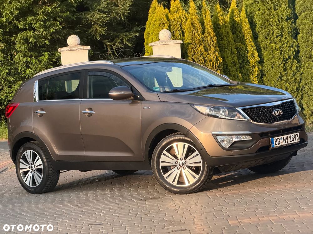 Kia Sportage 2.0 CRDI 4WD Fifa World Cup Edition - 18