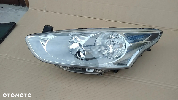 FORD B-MAX LAMPA LEWA PRZEDNIA REFLEKTOR
