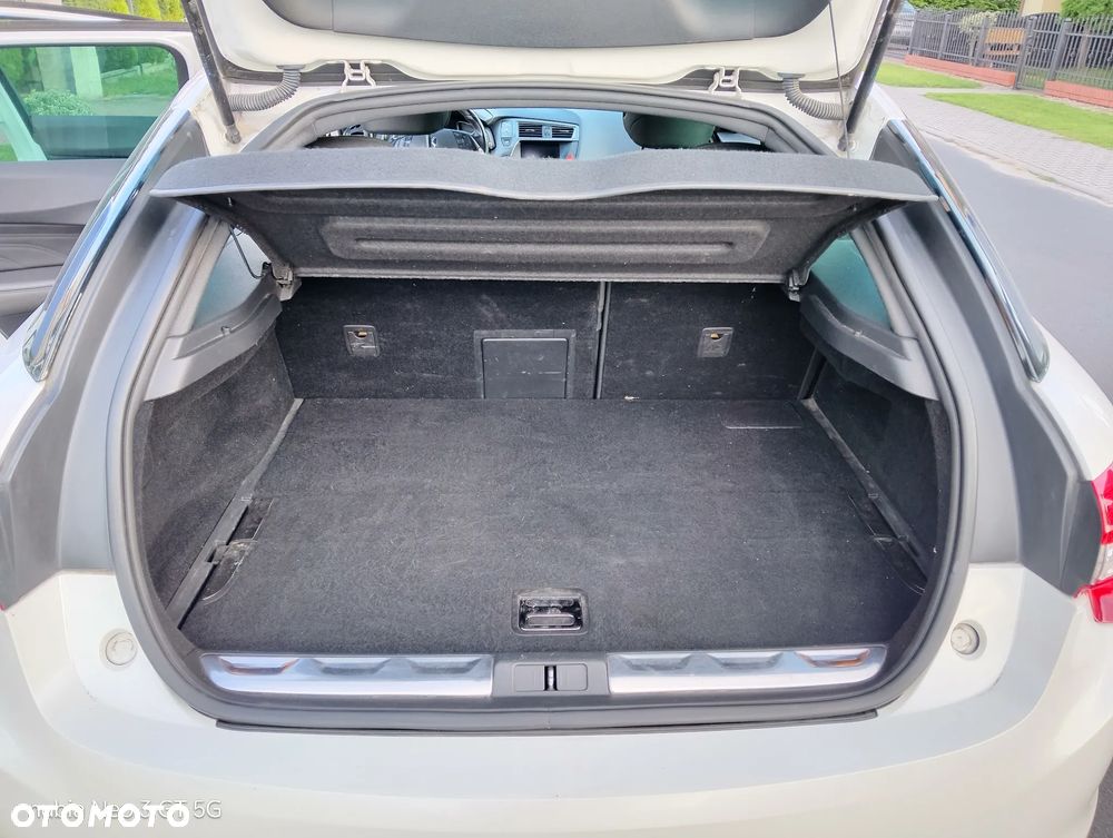 Citroën DS5 2.0 HDi Hybrid4 SoChic MCP - 11