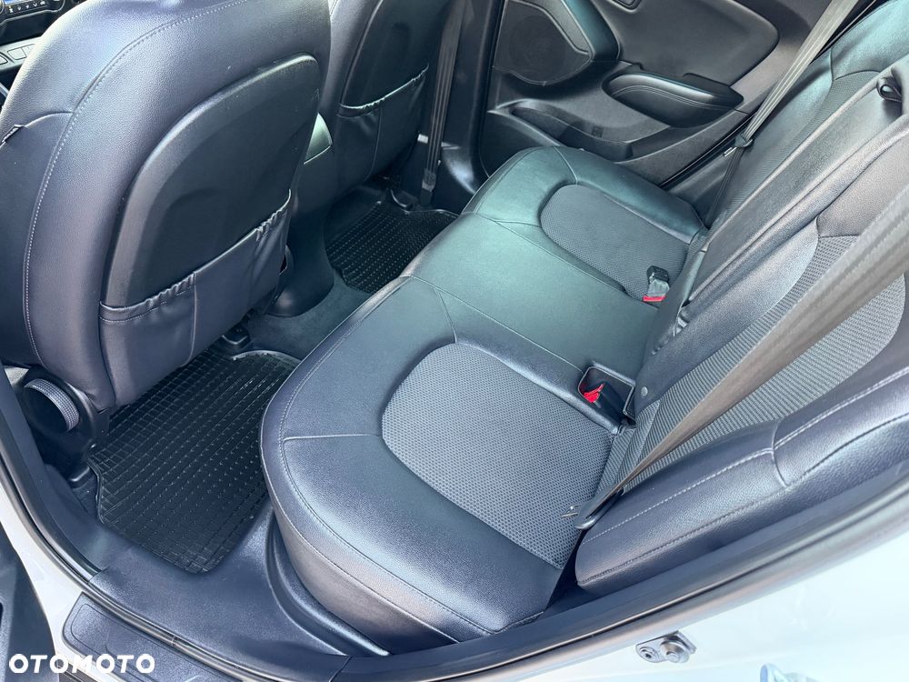Hyundai ix35 1.6 2WD blue Trend - 30