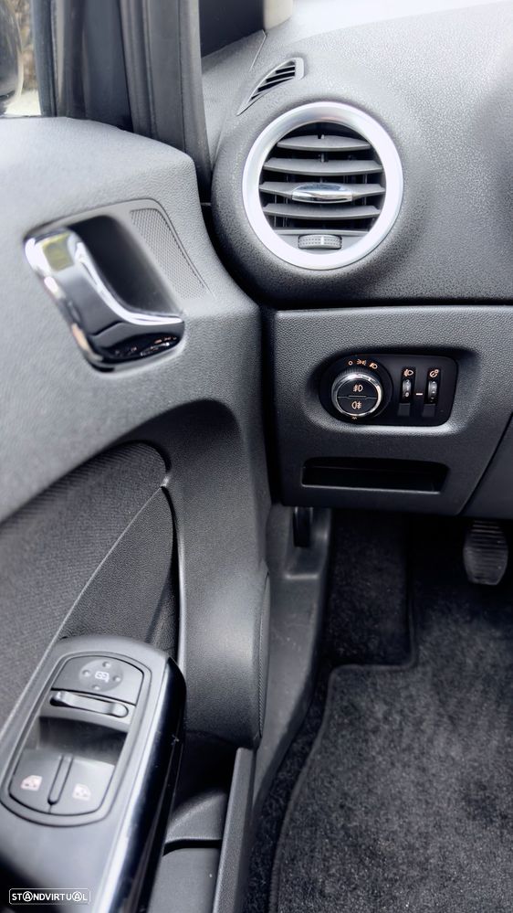 Opel Corsa 1.3 CDTI Black Edition - 19