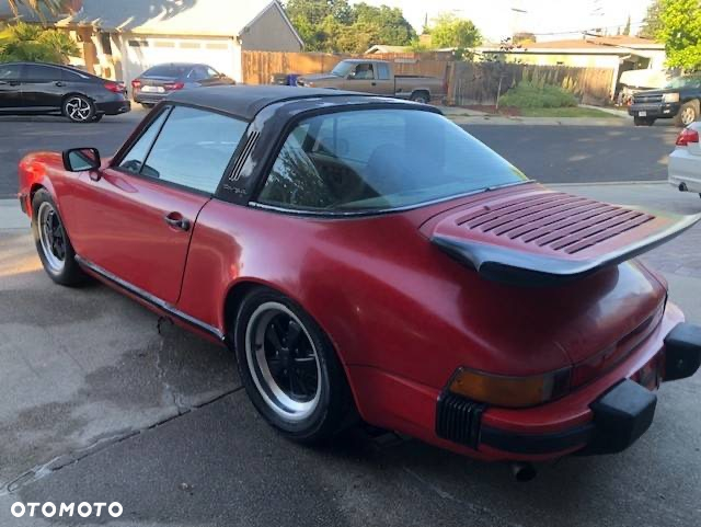 Porsche Inny - 18