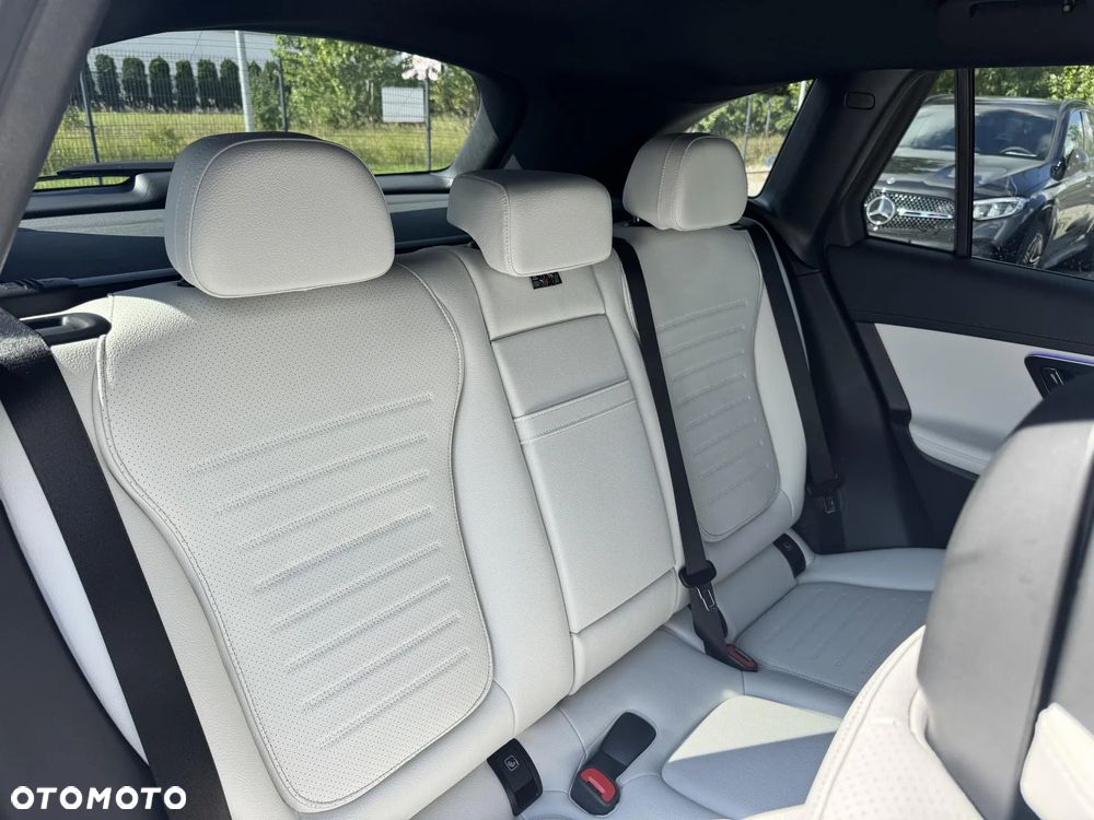 Mercedes-Benz GLC 220 d mHEV 4-Matic AMG Line - 18