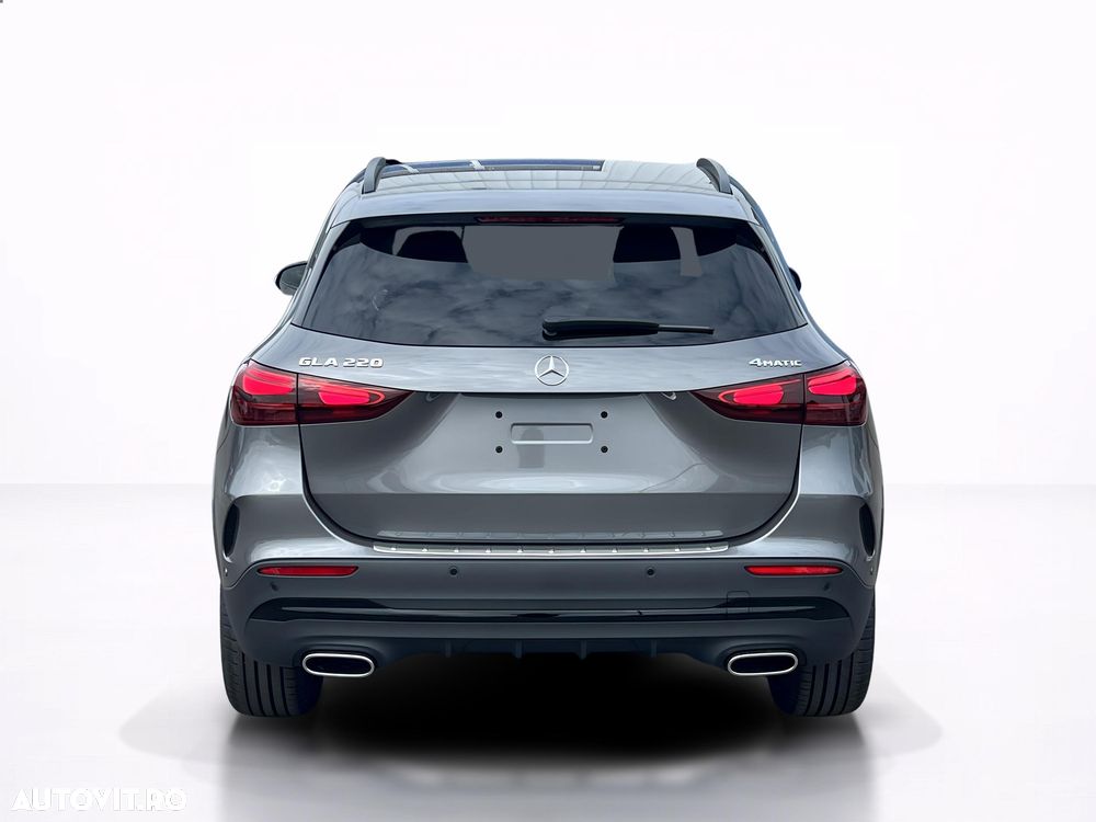 Mercedes-Benz GLA 220 4MATIC MHEV - 4
