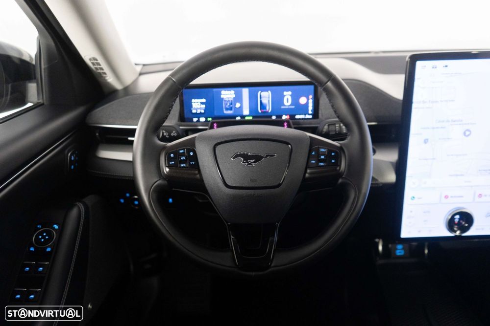 Ford Mustang Mach-E Standard - 31
