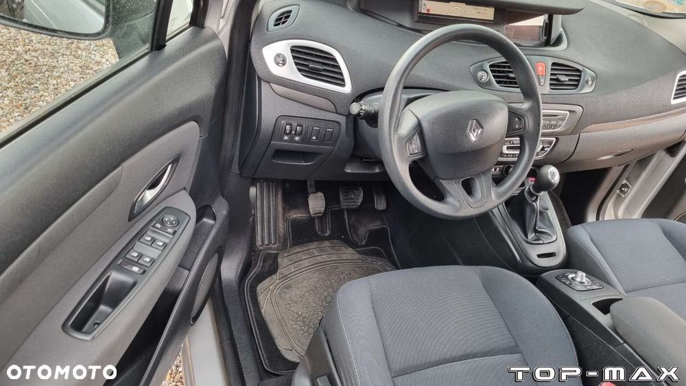 Renault Scenic - 12