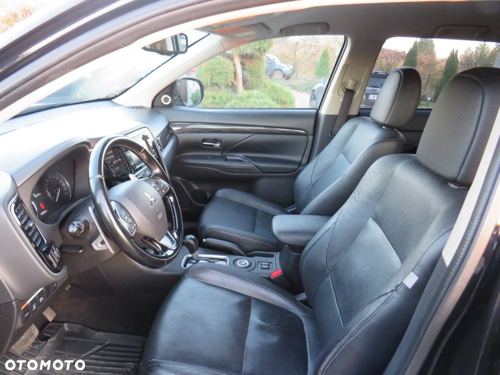 Mitsubishi Outlander 2.2 DI-D 4WD Automatik Intense - 7