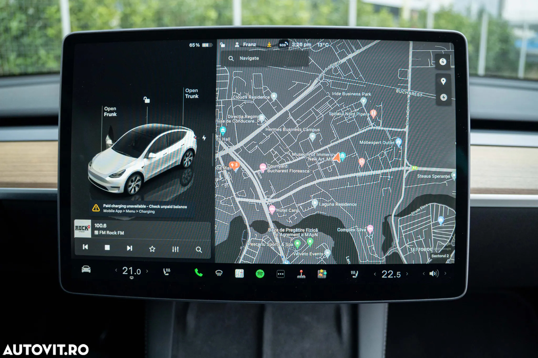 Tesla Model Y Long Range Dual Motor AWD - 37
