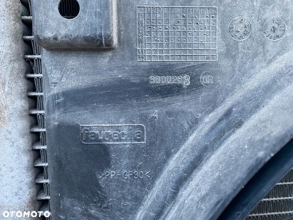 CHŁODNICA WODY KLIMATYZACJI WENTYLATOR RENAULT CLIO 3 III 8200688390 3000268 - 7