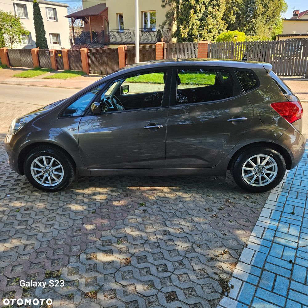 Kia Venga 1.4 CVVT Attract - 4