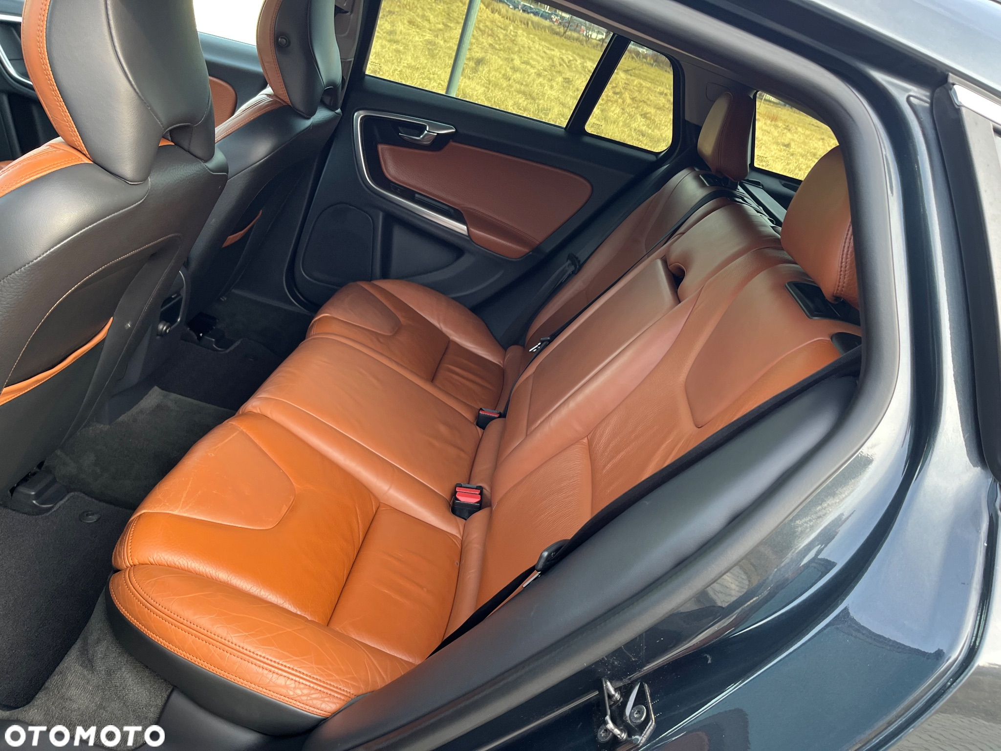 Volvo V60 D3 Geartronic Summum - 16