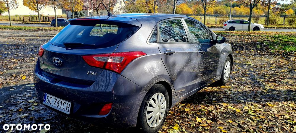 Hyundai i30 1.6 CRDi BlueDrive Classic - 3