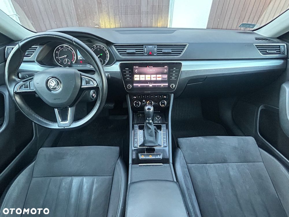 Skoda Superb 1.8 TSI Ambition DSG - 30