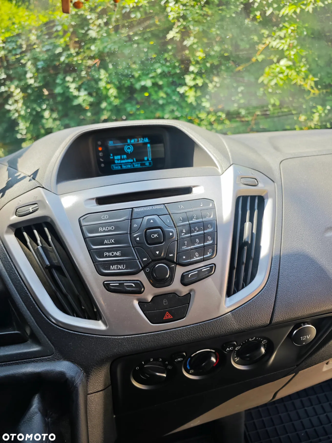 Ford Tourneo Custom - 9