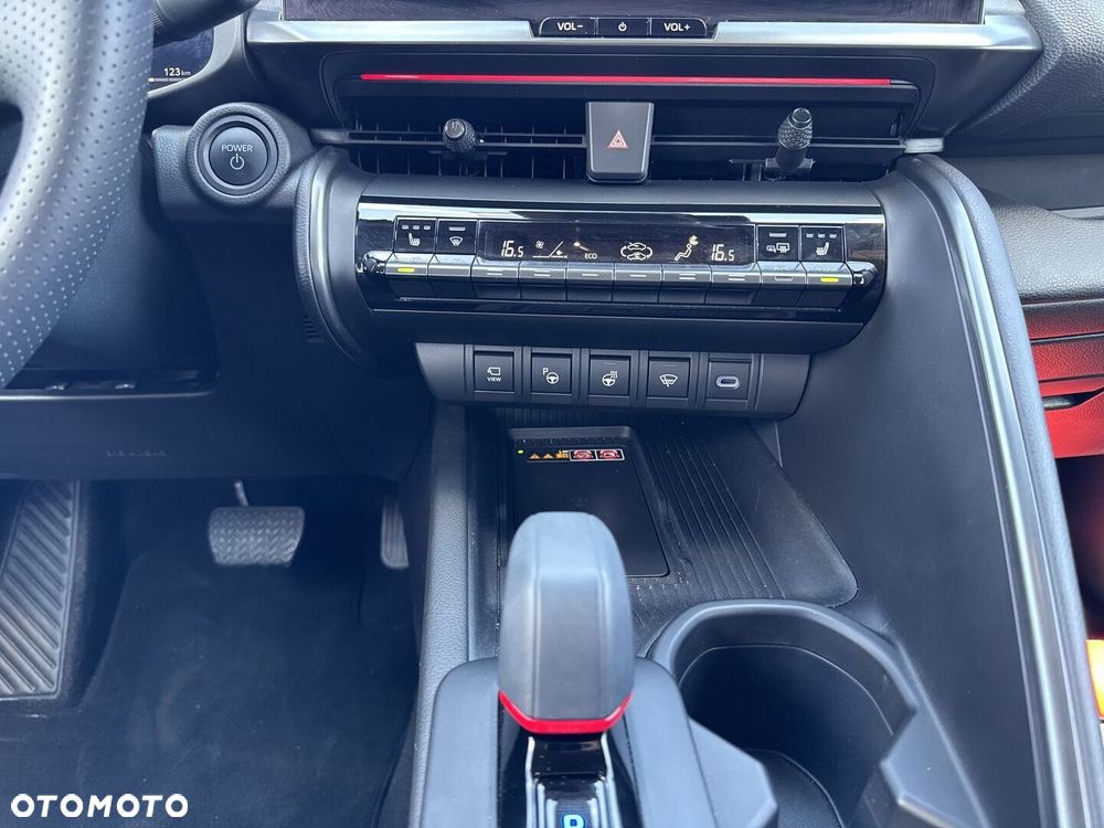 Toyota C-HR - 18