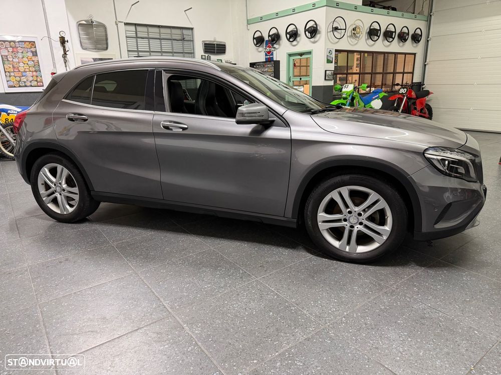 Mercedes-Benz GLA 180 CDI Urban - 32