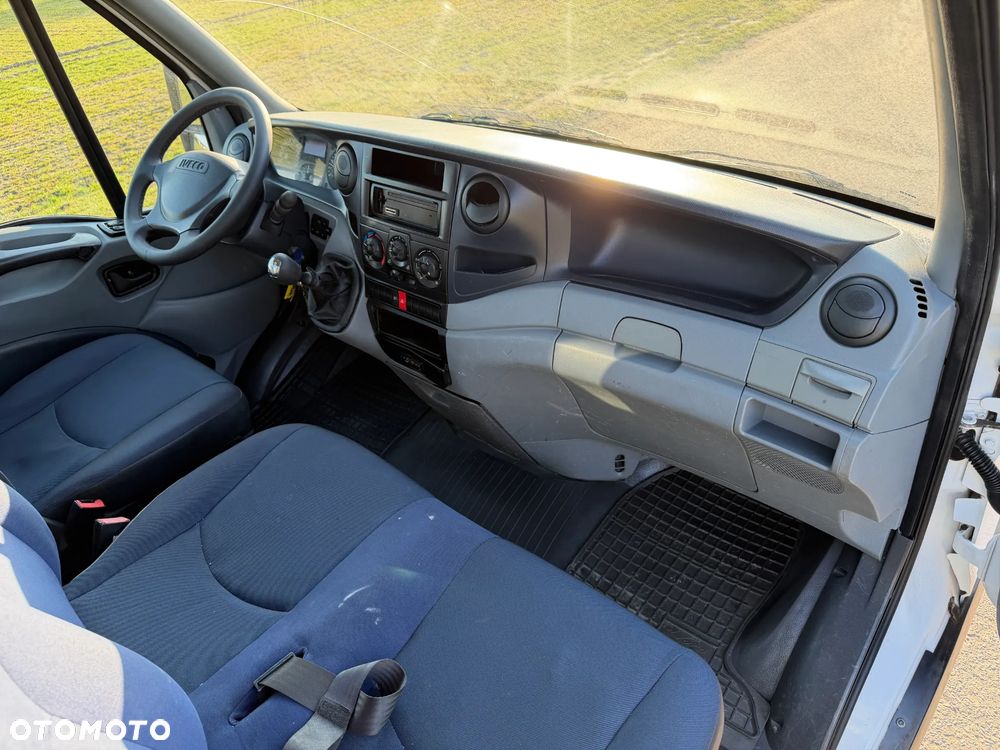 Iveco 35C13 * 2.3 / 130KM * Skrzyniowy * Rama * Rozstaw osi: 3.7m * - 34