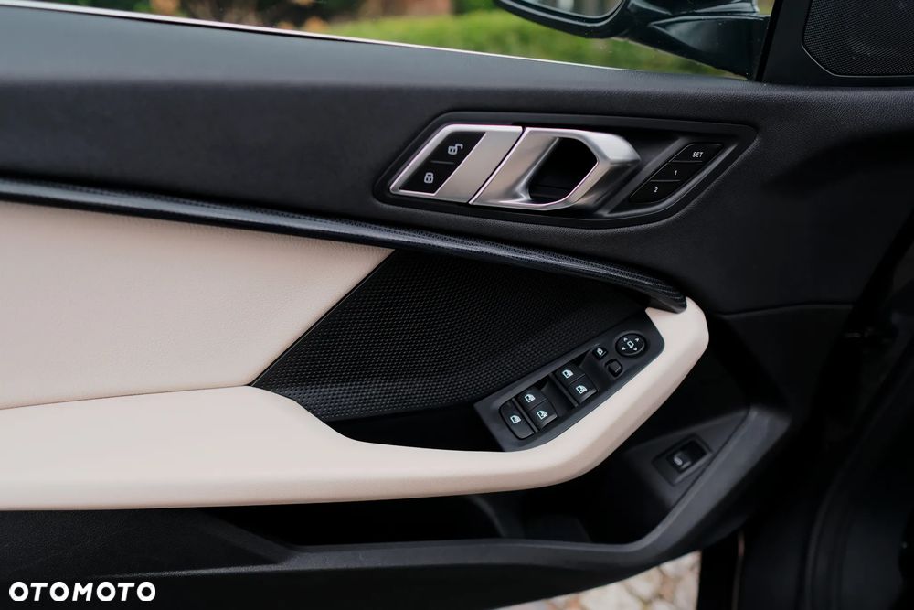 BMW Seria 2 225i xDrive Sport-Aut - 38