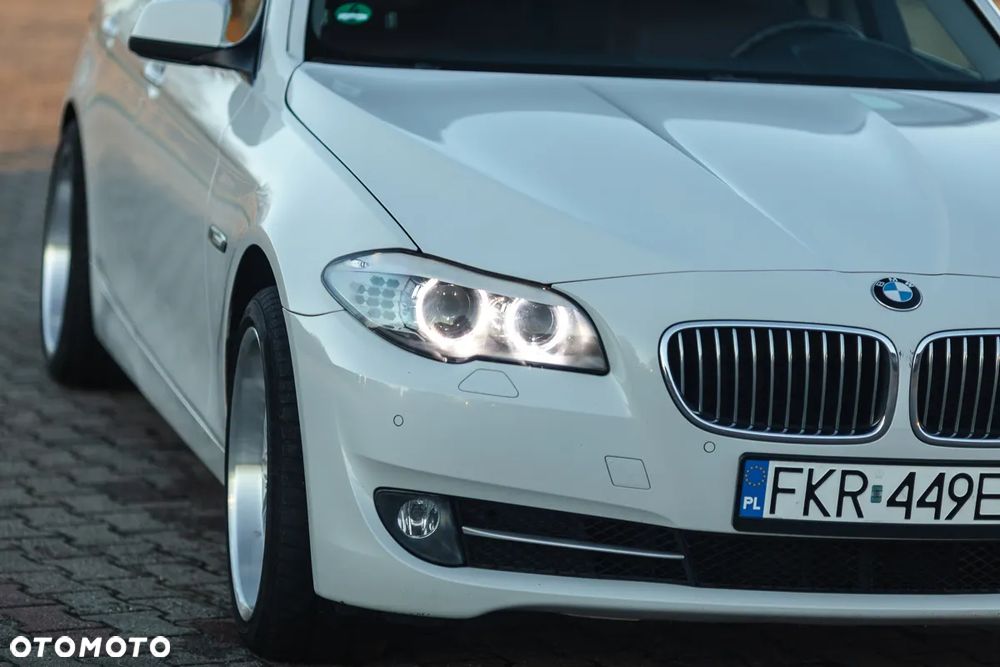 BMW Seria 5 520d Sport-Aut - 10