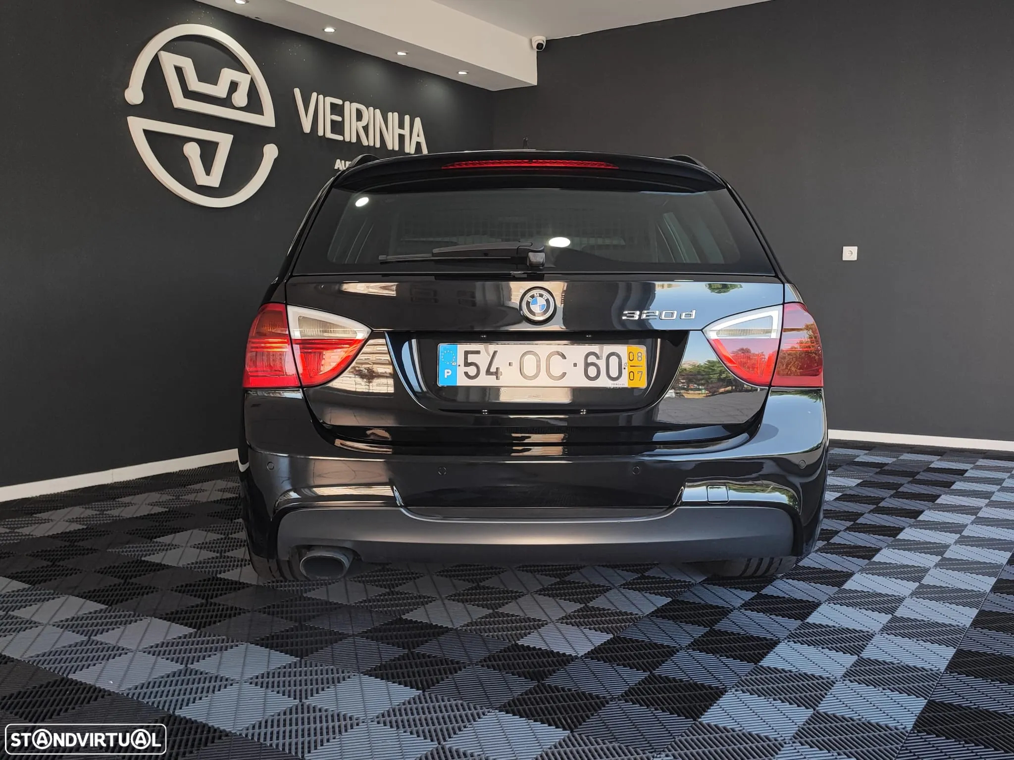 BMW 320 d Touring Navigation Sport - 13