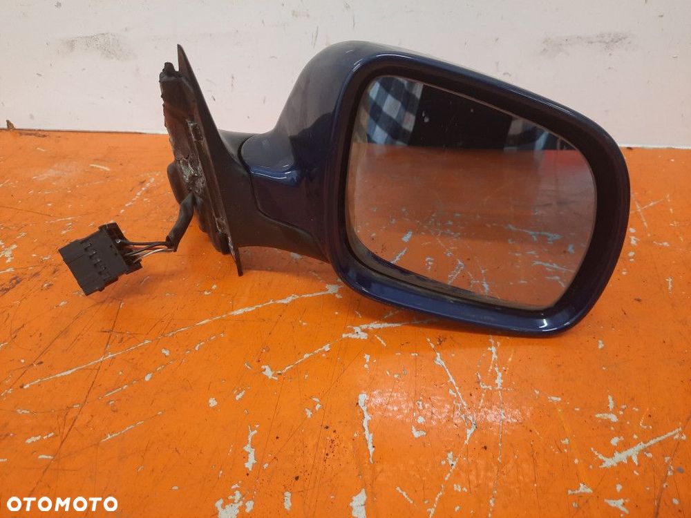 AUDI A4 B5 94-99 LUSTERKO PRAWE ZEWNĘTRZNE 8D0857544 LZ5K - 1