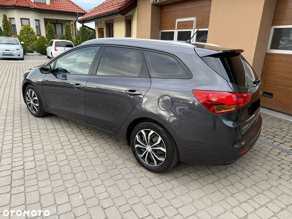 Kia Ceed 1.4 CVVT Edition 7 - 10