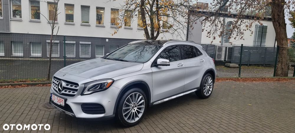 Mercedes-Benz GLA 250 4Matic 7G-DCT - 8