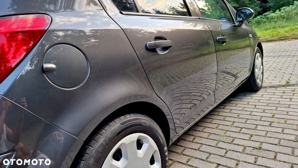 Opel Corsa 1.2 16V EcoFLEX Edition 111 Jahre - 9