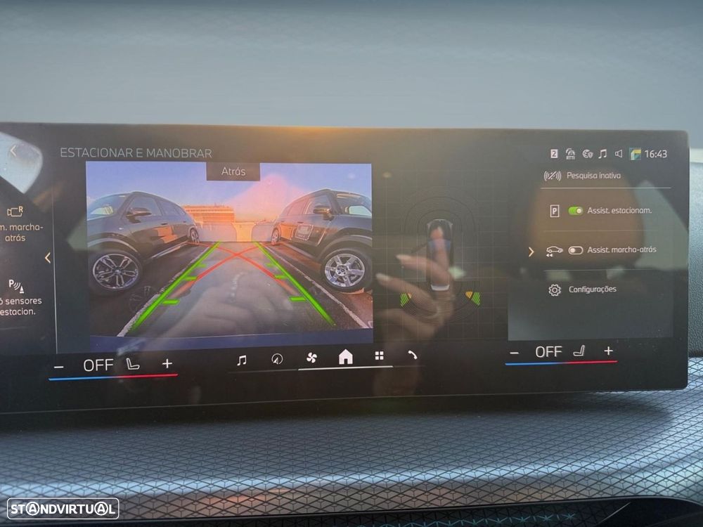 BMW 330 e Pack Desportivo M Pro Auto - 10