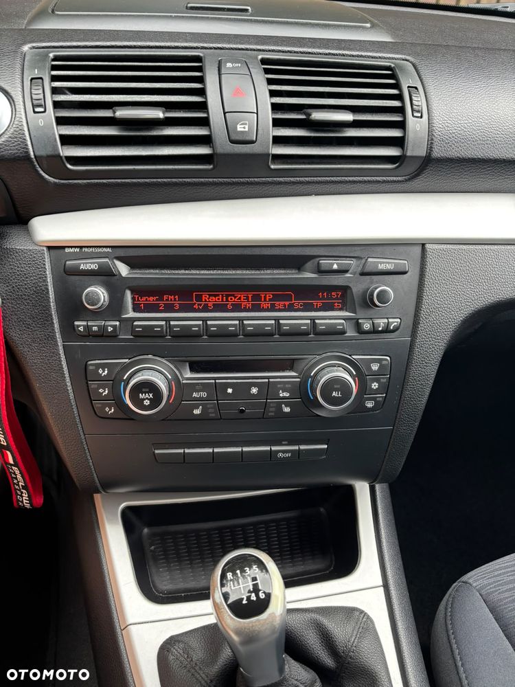 BMW Seria 1 118d xDrive Urban Line - 11