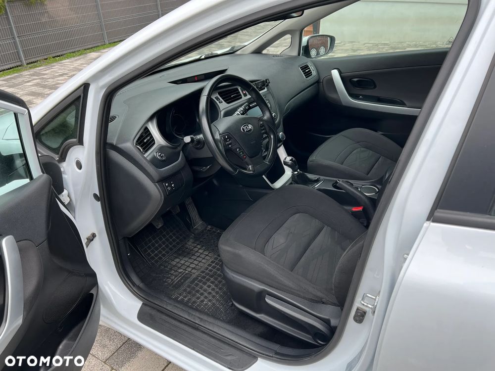 Kia Ceed 1.6 CRDi M - 5