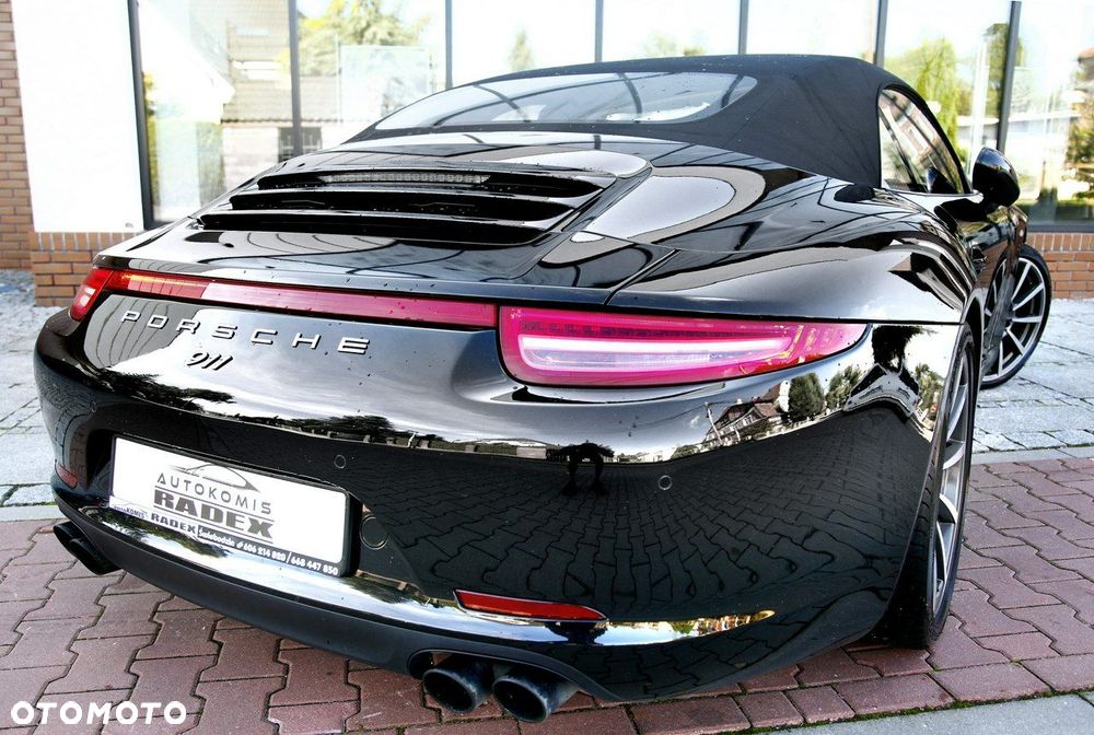Porsche 911 - 32