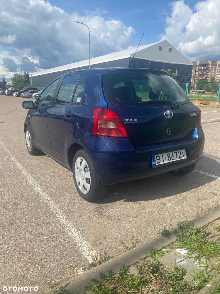 Toyota Yaris 1.0 VVT-i Luna - 4