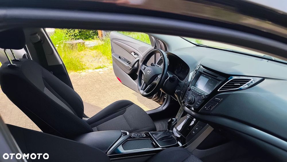 Hyundai i40 Kombi 1.7 CRDi DCT Premium - 37