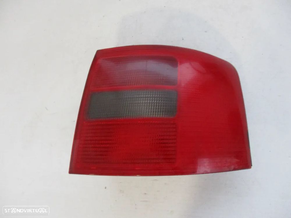 Farol Farolim Audi A6 SW Carrinha Direito - 1