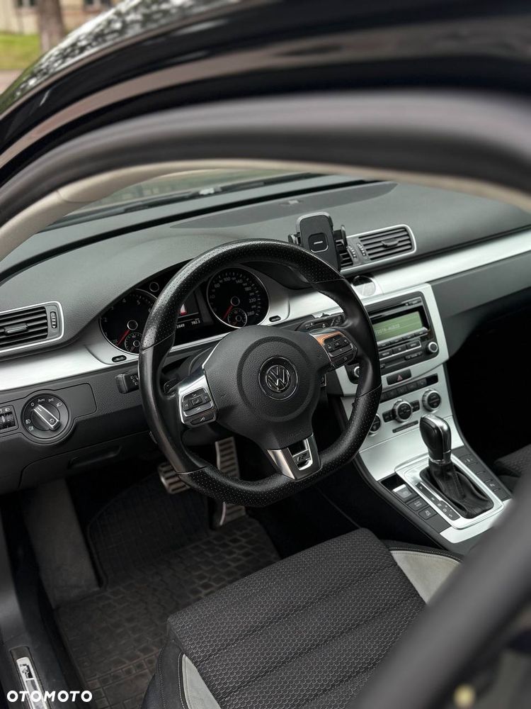 Volkswagen Passat 2.0 TSI Highline DSG - 13