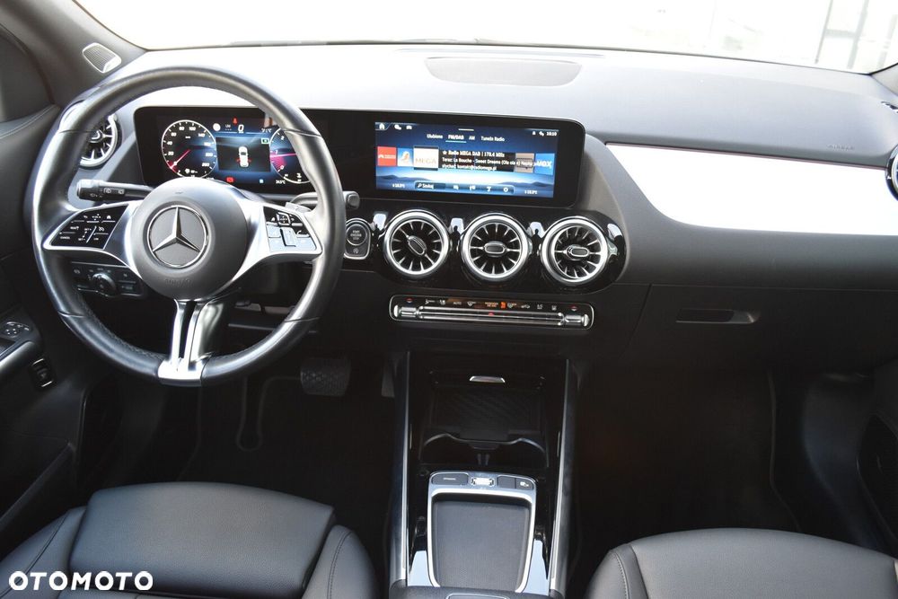 Mercedes-Benz GLA 220 d 4-Matic 8G-DCT - 10
