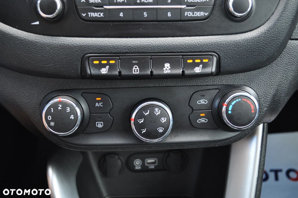 Kia Ceed - 28