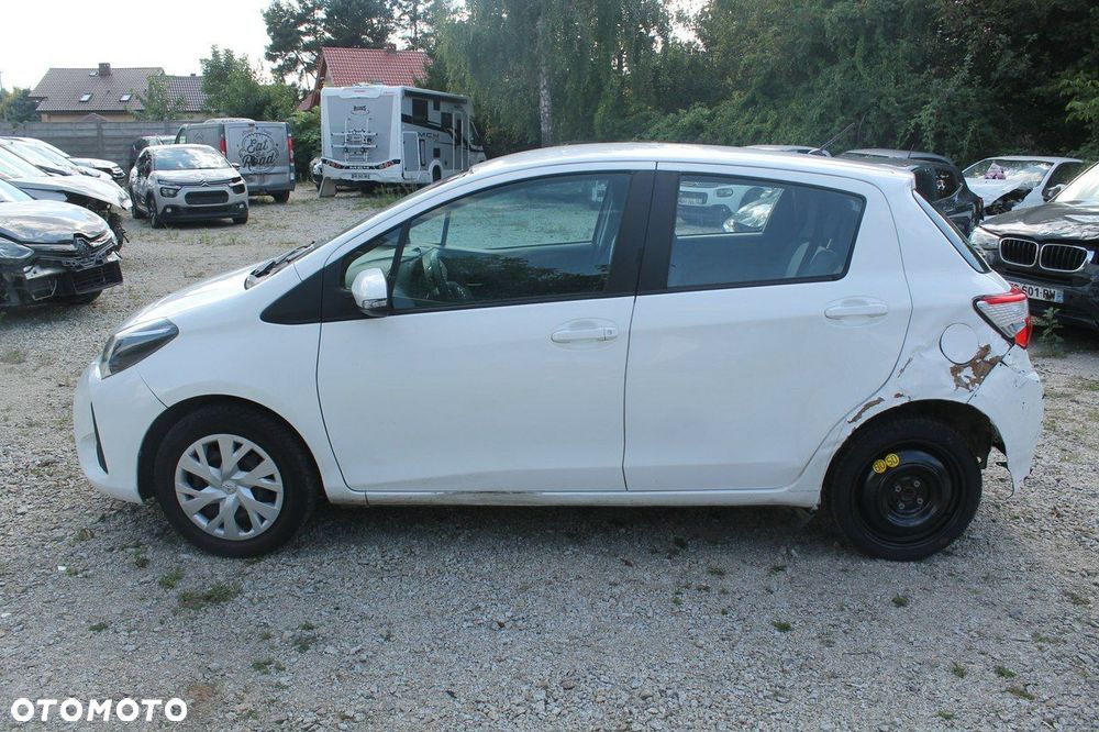 Toyota Yaris - 8