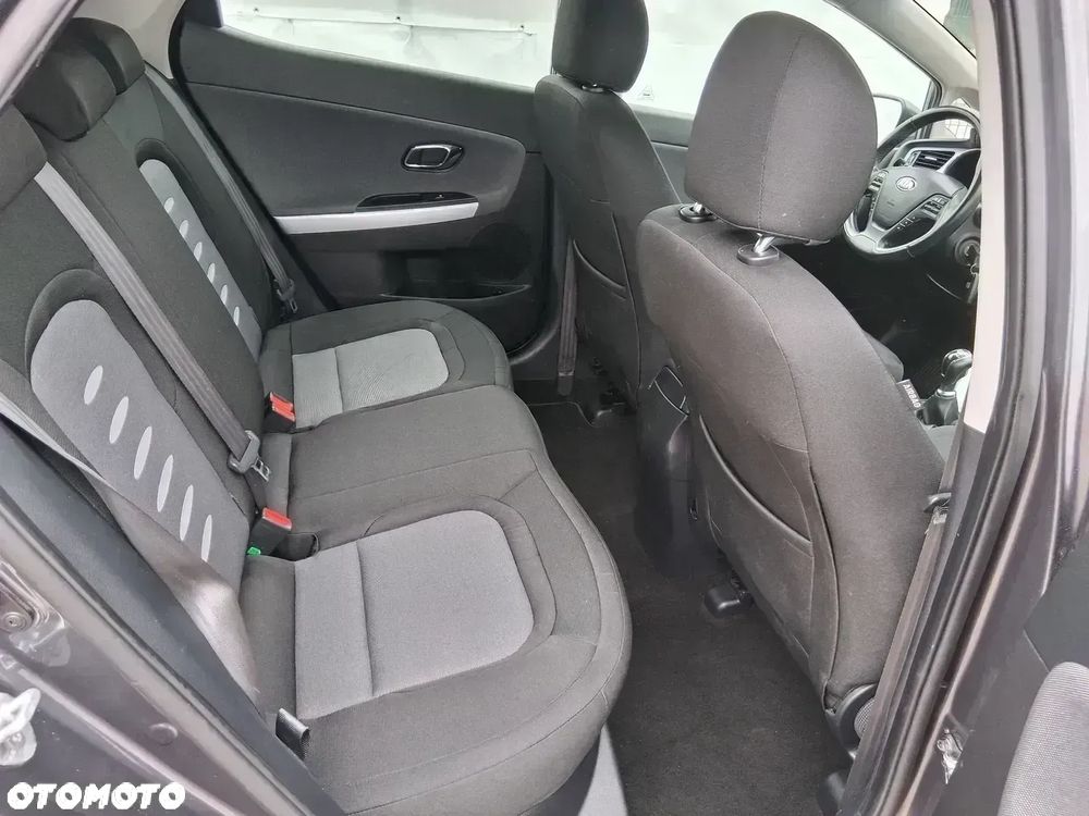 Kia Ceed 1.6 GDI Fifa World Cup Edition - 17