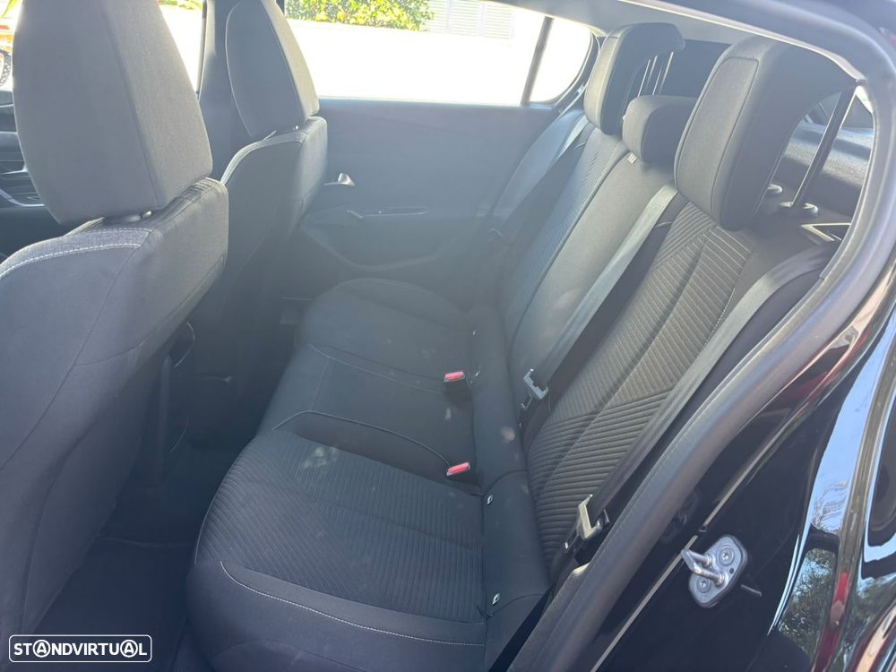 Peugeot 308 1.5 BlueHDi Active EAT8 - 58