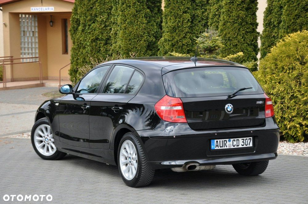 BMW Seria 1 - 13