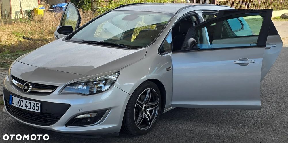 Opel Astra 1.7 CDTI DPF ecoFLEX Start/Stop 150 Jahre - 13